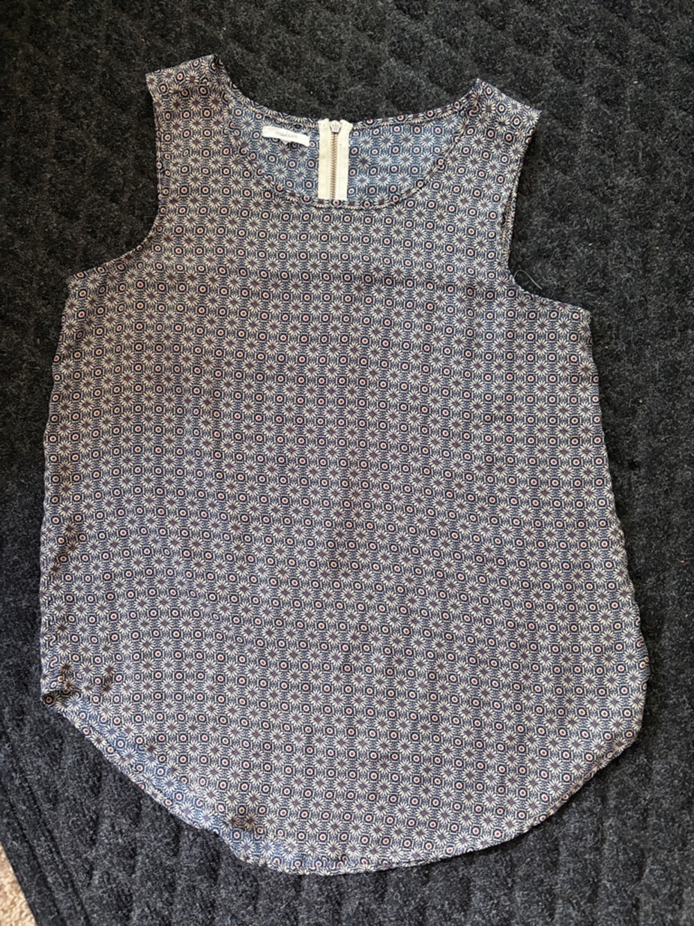 Maurices Navy and White Geometric Print Sleeveless Top Size Small